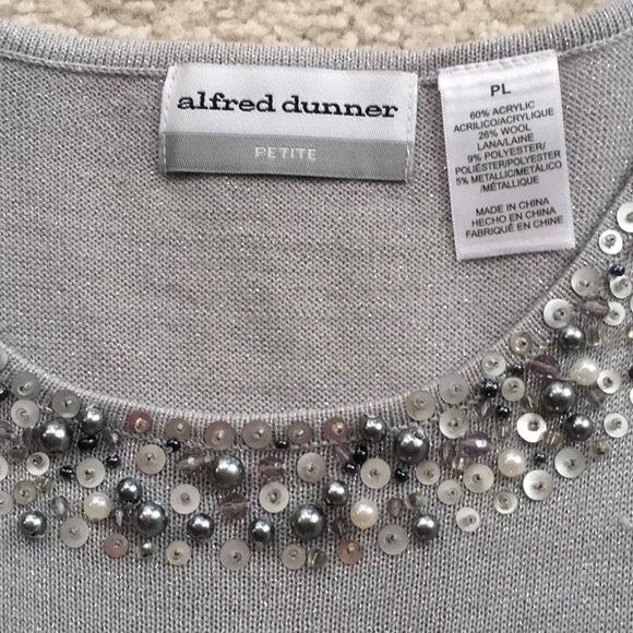 $ FINAL PRICE- Alfred Dunner Silver Top - Picture 2 of 3